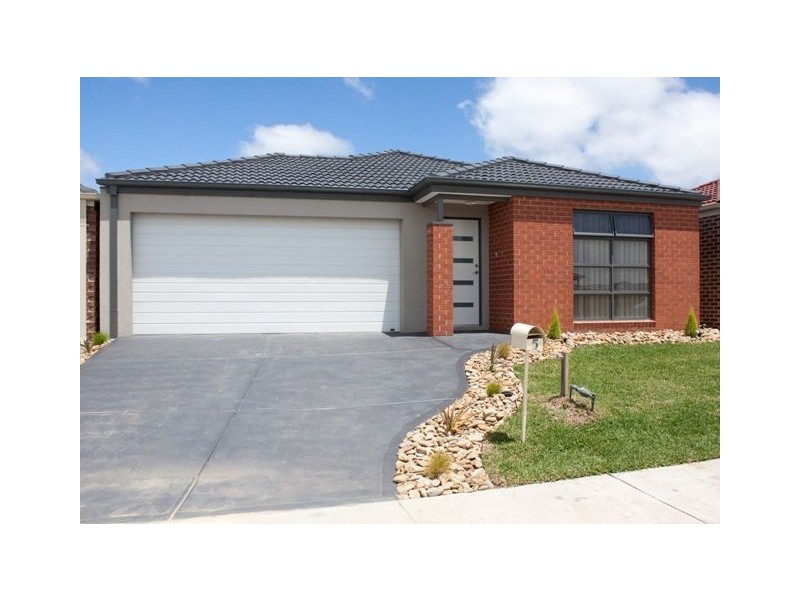 5 Banfield Place, Lyndhurst VIC 3975