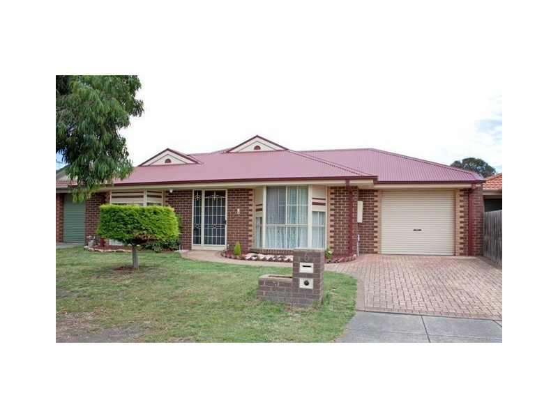 6 Dutton Close, Lynbrook VIC 3975