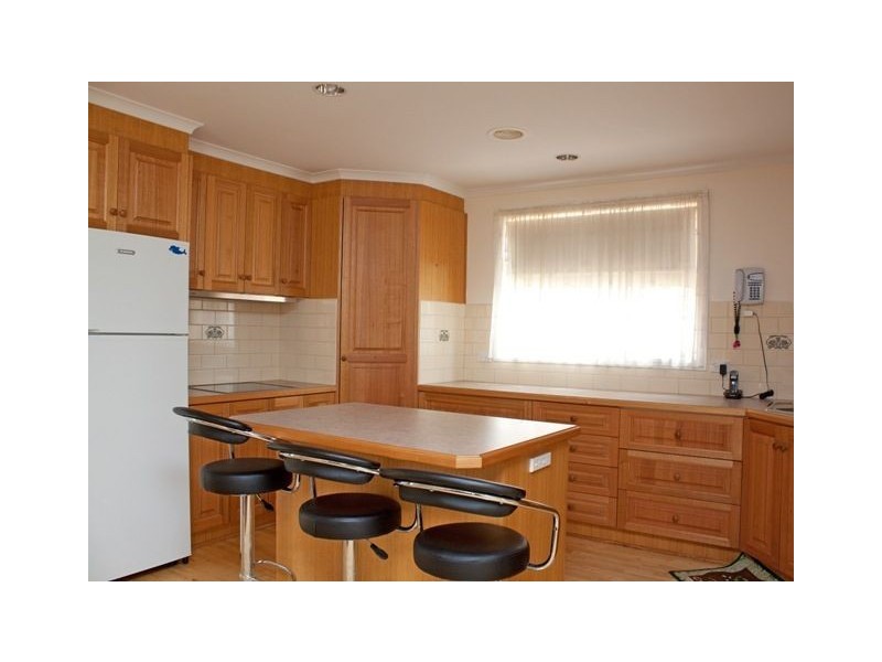 6 Dutton Close, Lynbrook VIC 3975