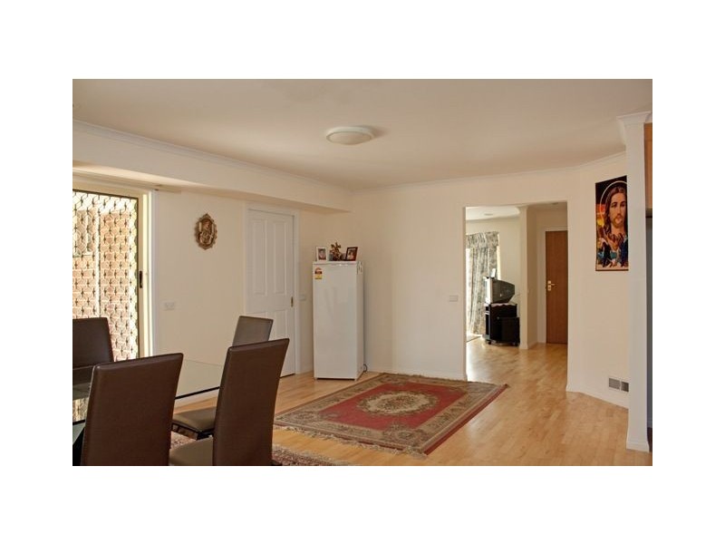 6 Dutton Close, Lynbrook VIC 3975