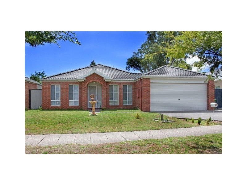 29 May Gibbs Cresent, Lynbrook VIC 3975