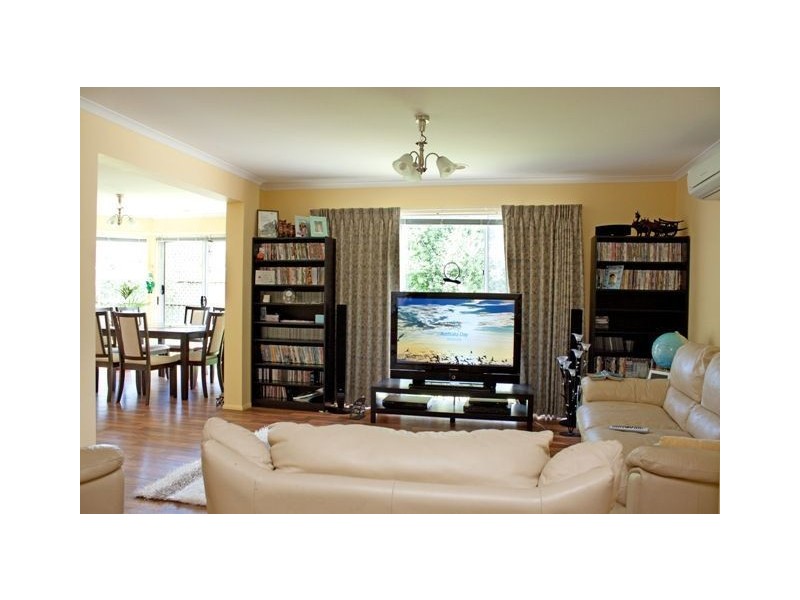 29 May Gibbs Cresent, Lynbrook VIC 3975