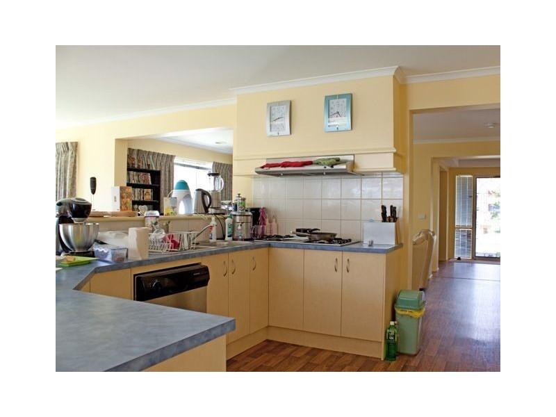 29 May Gibbs Cresent, Lynbrook VIC 3975