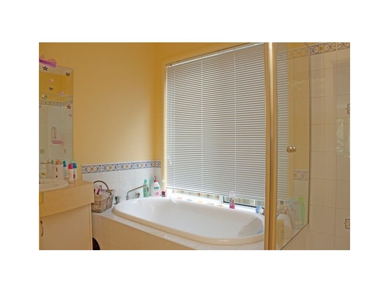 29 May Gibbs Cresent, Lynbrook VIC 3975