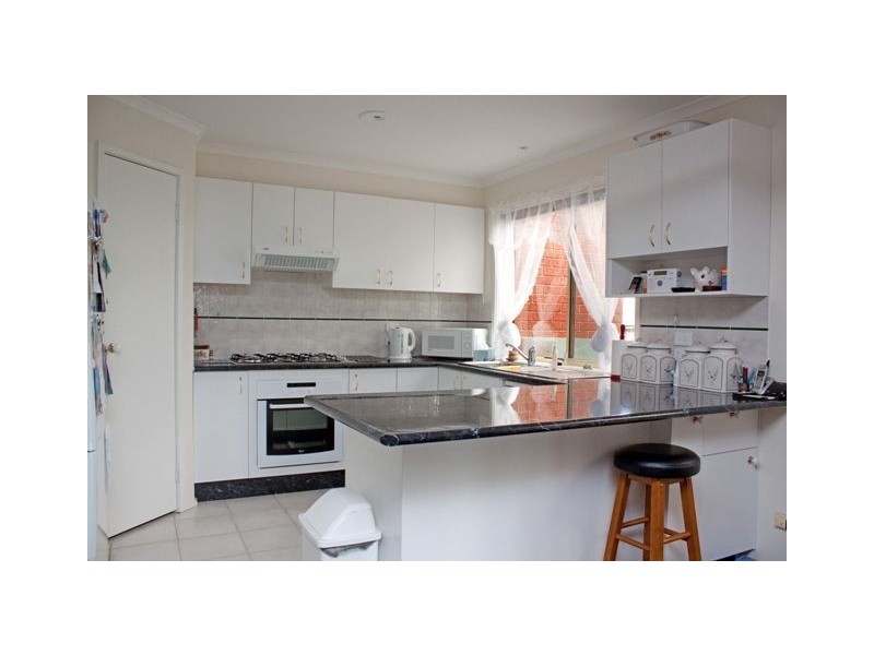 13 Tranter Square, Lynbrook VIC 3975