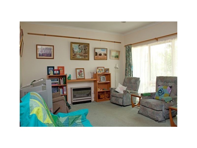 10 Dobson Cresent, Lynbrook VIC 3975