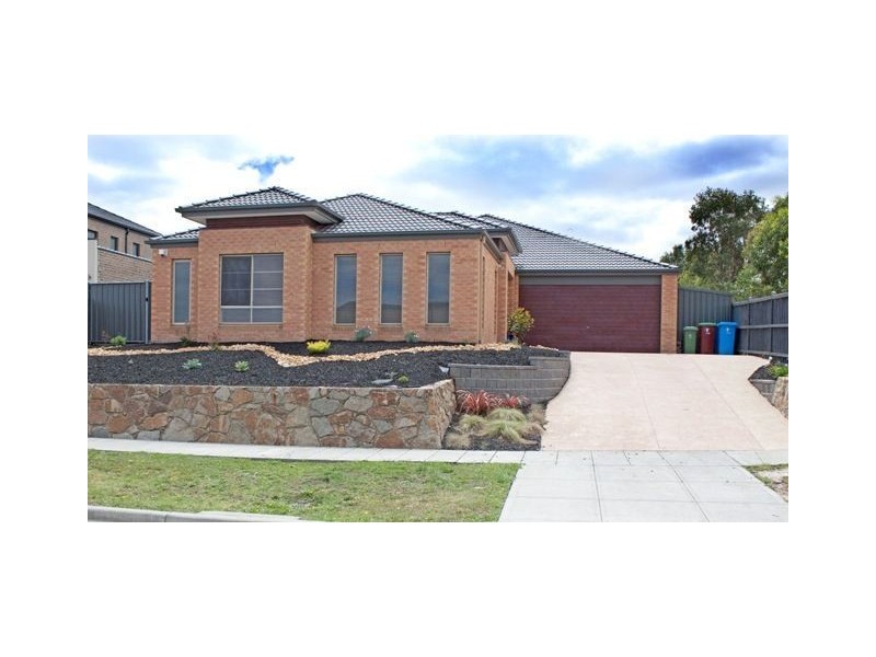 30 Hanrahan Wynd, Lynbrook VIC 3975