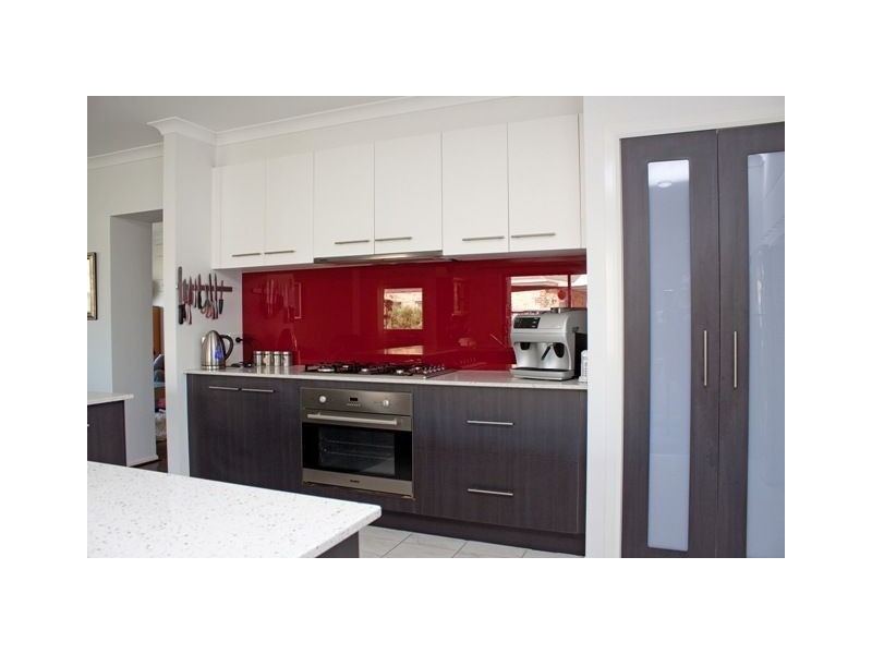 1 Tea Tree Court, Lyndhurst VIC 3975