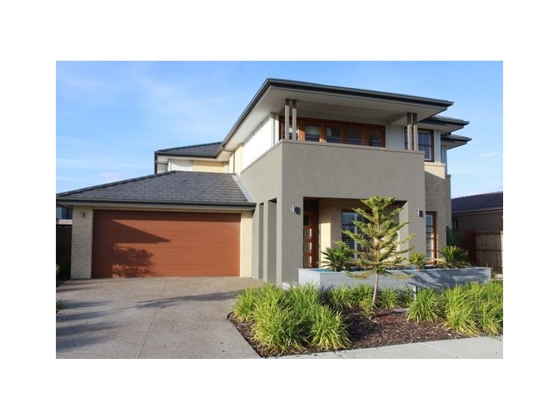 22 Brookwater Parade, Lyndhurst VIC 3975