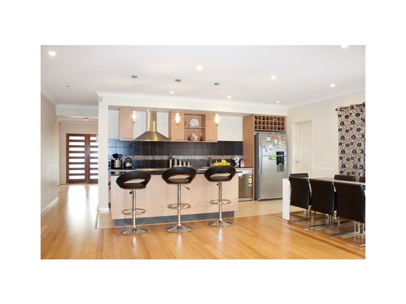 8 Wodalla Place, Lyndhurst VIC 3975