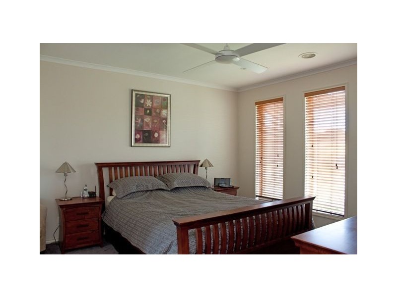 6 Wattle Valley Close, Lyndhurst VIC 3975