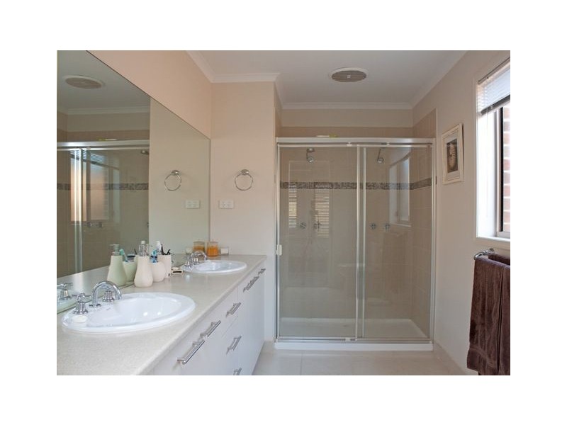 6 Wattle Valley Close, Lyndhurst VIC 3975