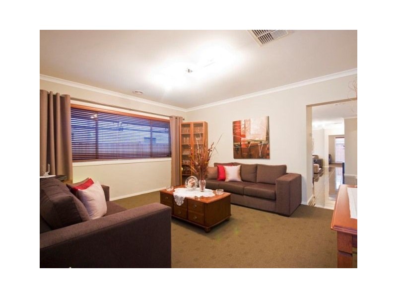 24 Island Circuit, Lyndhurst VIC 3975