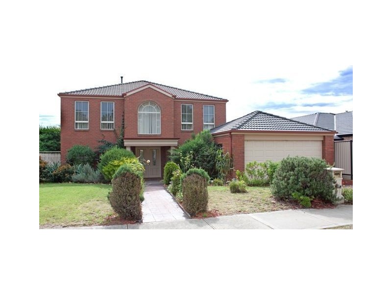 12 Sugarloaf  Avenue, Lynbrook VIC 3975