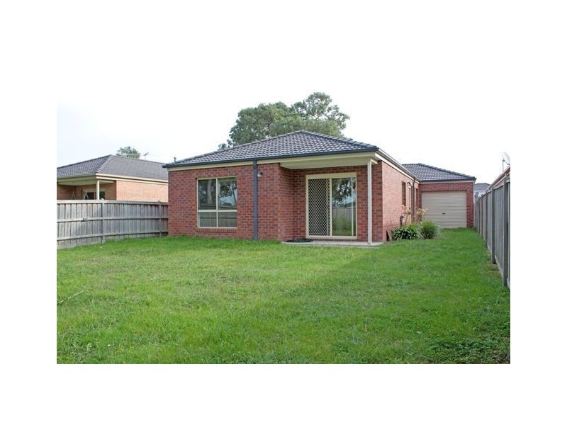 16 Silverwattle Drive, Lyndhurst VIC 3975