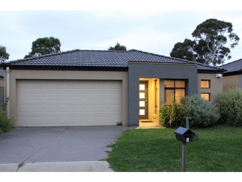 8 Watergum Avenue, Lyndhurst VIC 3975