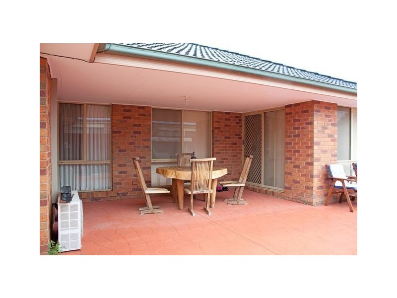 4 O’Dowd Place, Lynbrook VIC 3975