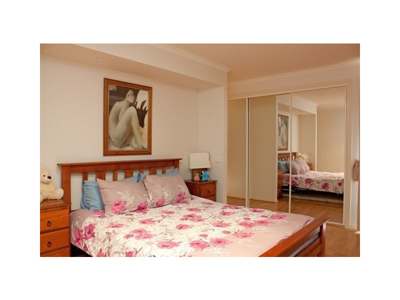 4 O’Dowd Place, Lynbrook VIC 3975
