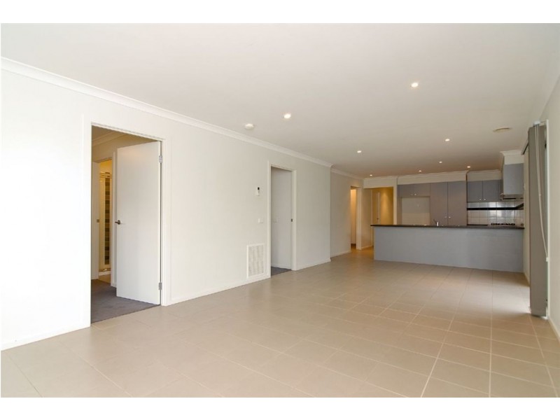 46 Silverwattle Drive, Lyndhurst VIC 3975