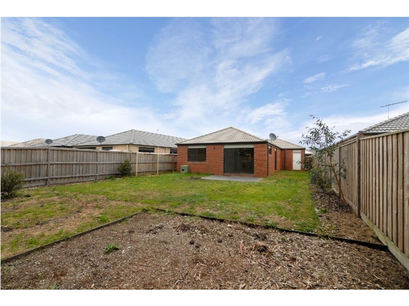 46 Silverwattle Drive, Lyndhurst VIC 3975