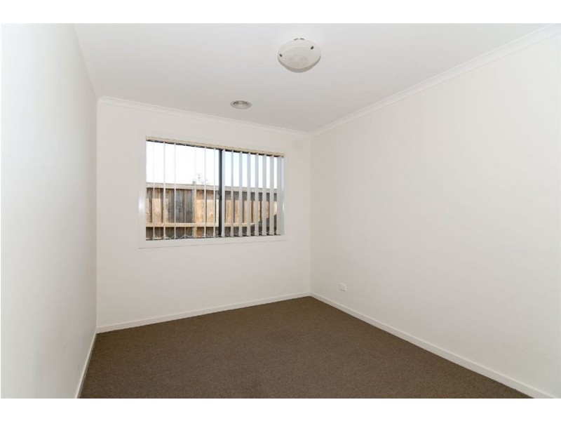 11 Banfield Place, Lyndhurst VIC 3975