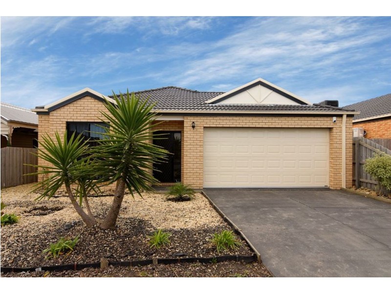 21 Baynton Crescent, Lynbrook VIC 3975