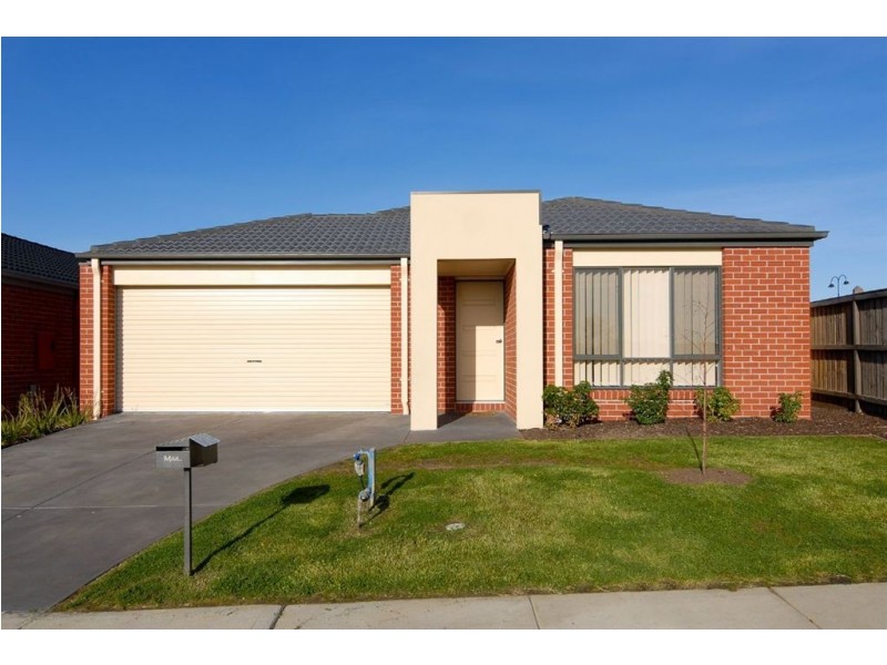 11 Banfield Place, Lyndhurst VIC 3975