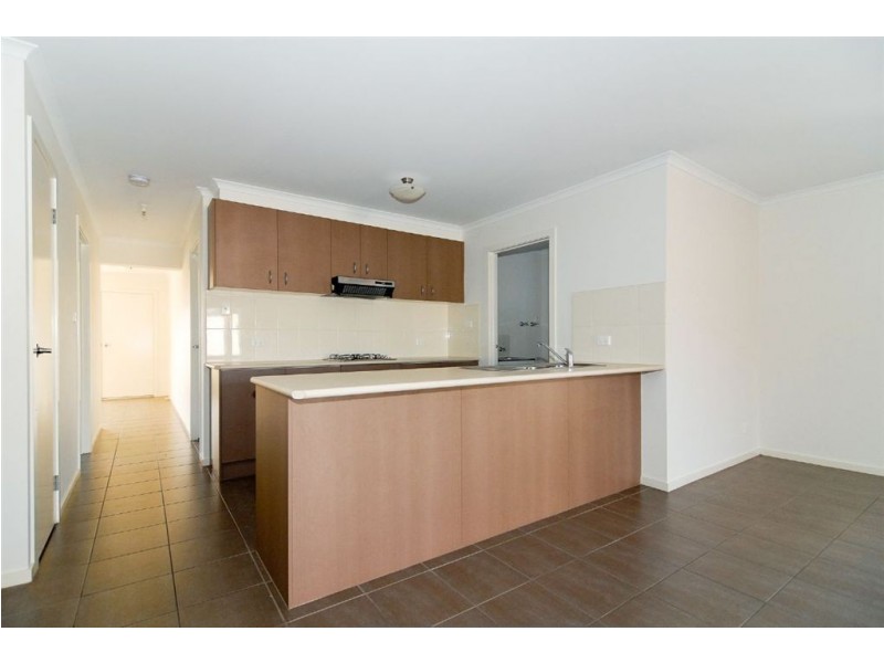 11 Banfield Place, Lyndhurst VIC 3975