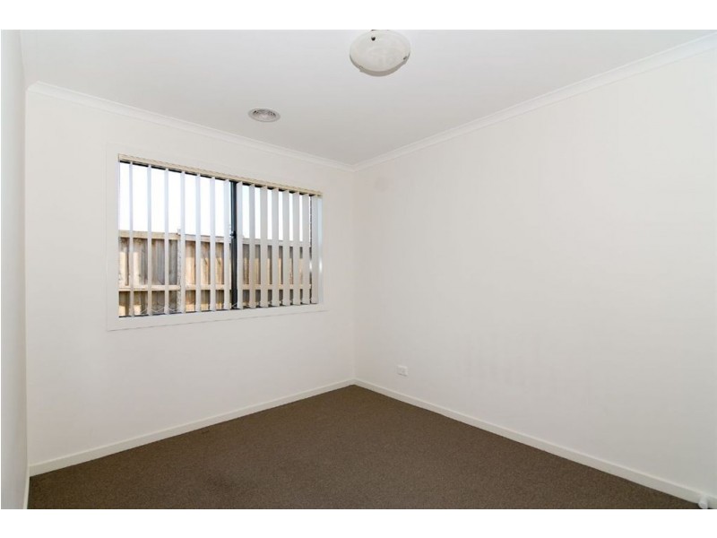 11 Banfield Place, Lyndhurst VIC 3975