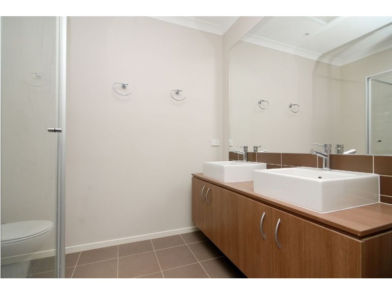 34 Island Circuit, Lyndhurst VIC 3975