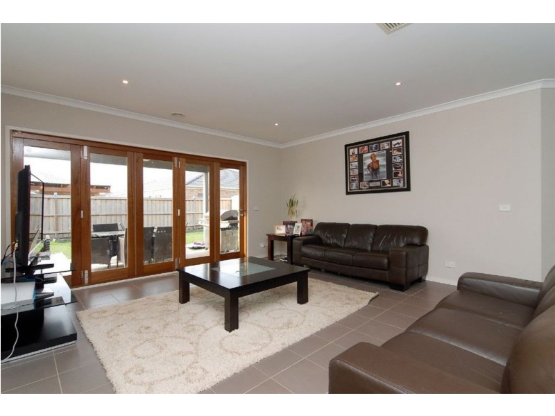 34 Island Circuit, Lyndhurst VIC 3975