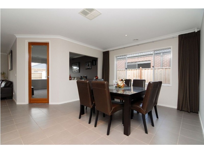 34 Island Circuit, Lyndhurst VIC 3975