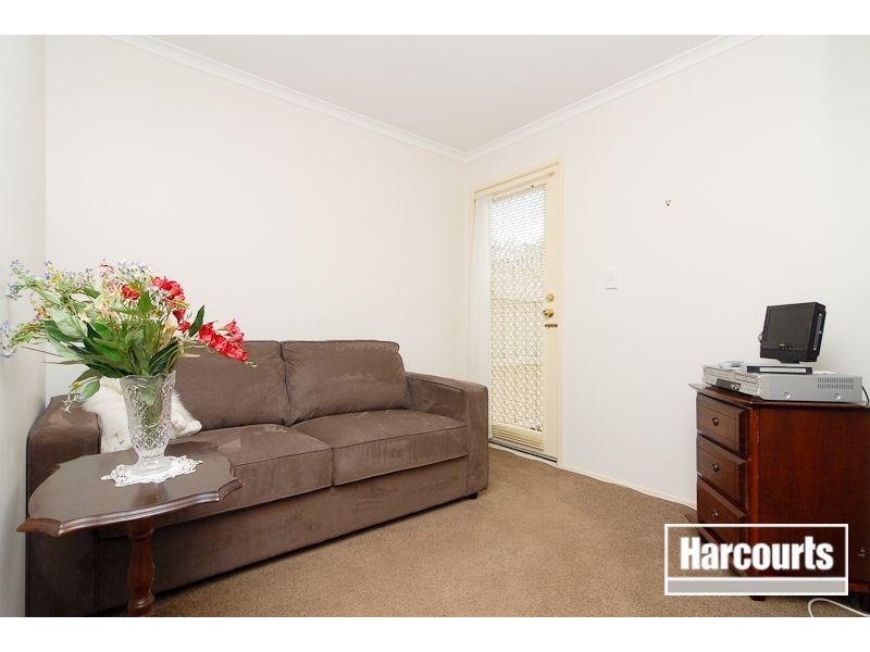 15 Tranter Square, Lynbrook VIC 3975