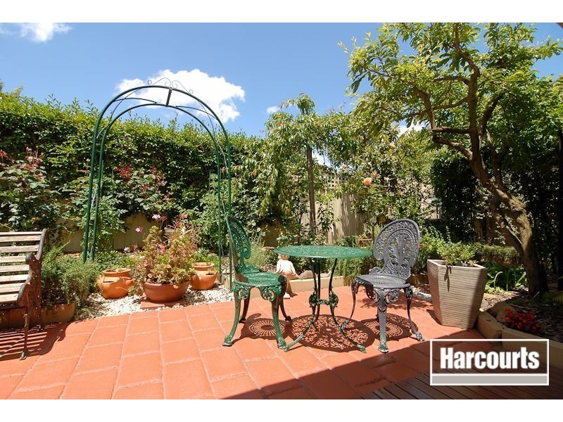 15 Tranter Square, Lynbrook VIC 3975