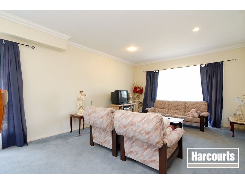 60 Paterson Drive, Lynbrook VIC 3975