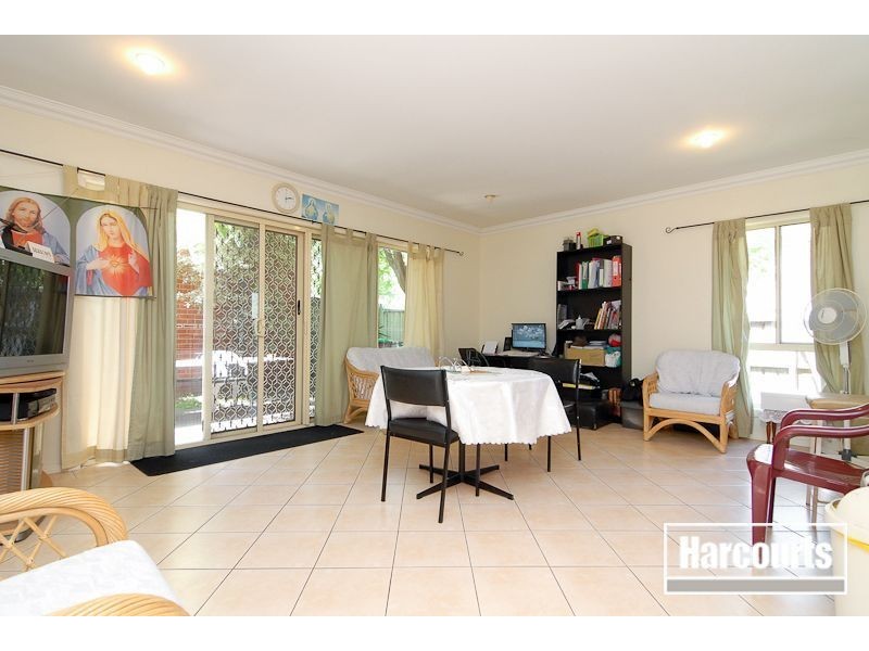 60 Paterson Drive, Lynbrook VIC 3975