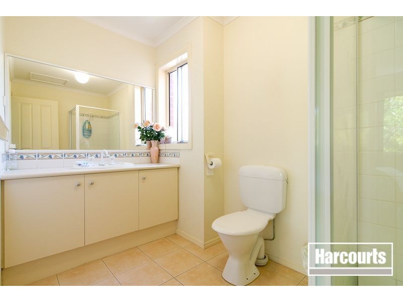 60 Paterson Drive, Lynbrook VIC 3975