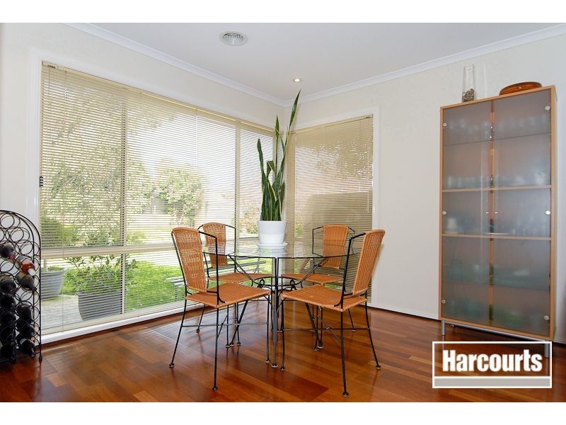 1 Sugarloaf Avenue, Lynbrook VIC 3975