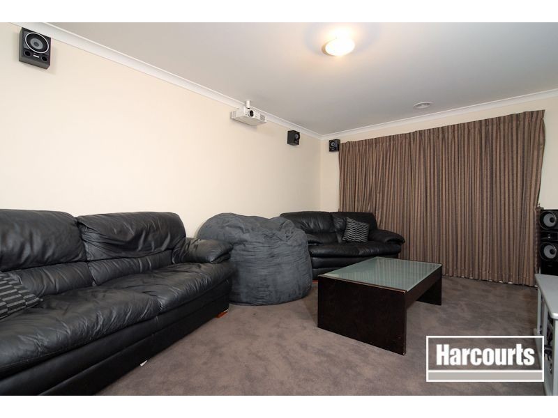 13 Honeybark Crescent, Lyndhurst VIC 3975