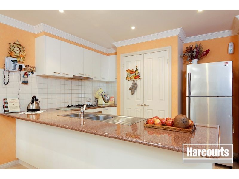 1/24 Silver Creek Drive, Lynbrook VIC 3975