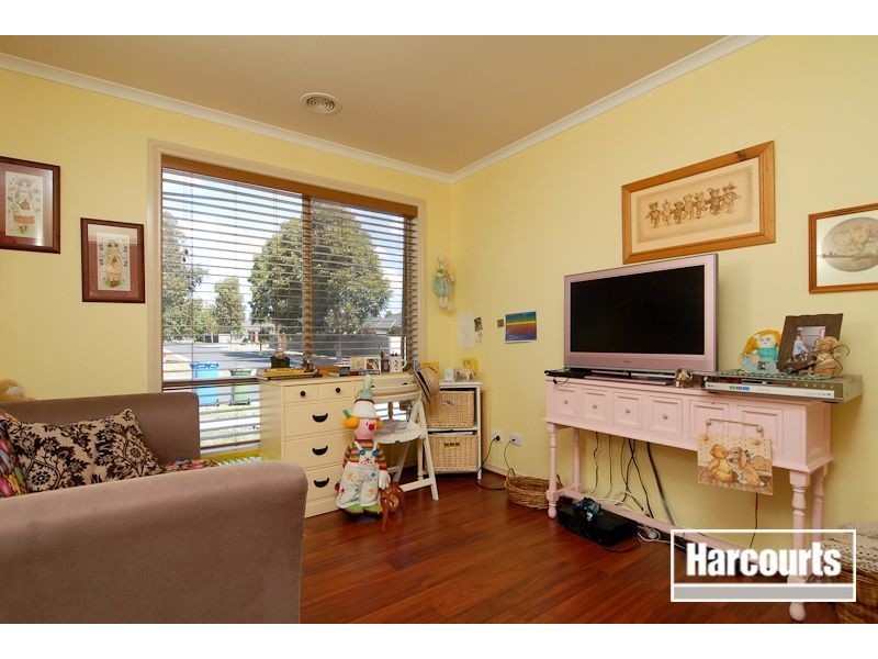 1/24 Silver Creek Drive, Lynbrook VIC 3975