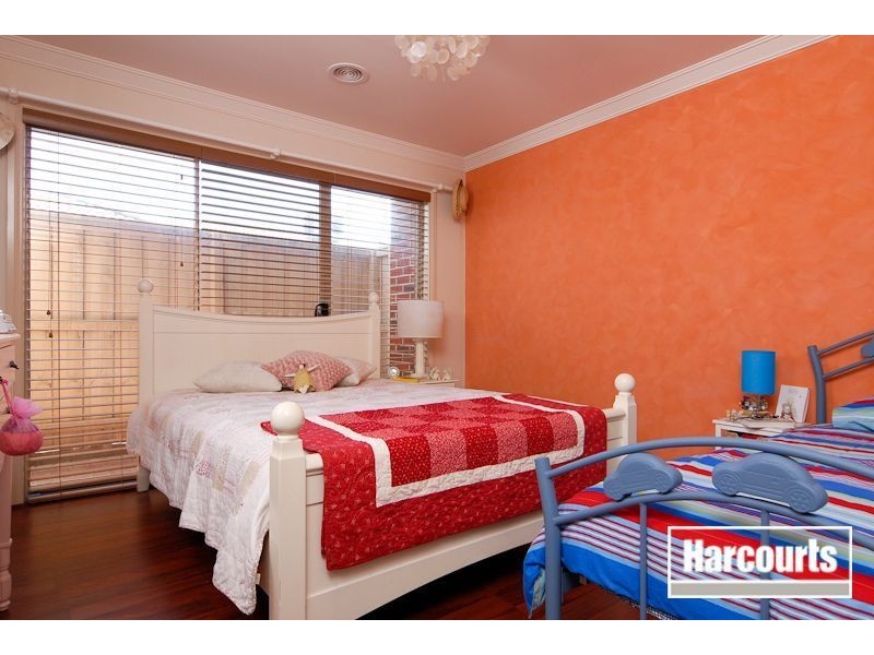 1/24 Silver Creek Drive, Lynbrook VIC 3975