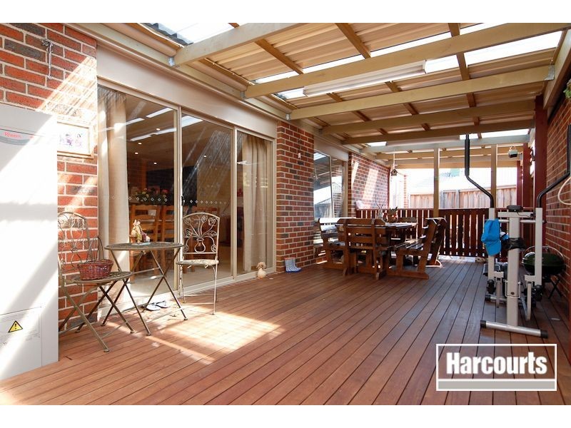 1/24 Silver Creek Drive, Lynbrook VIC 3975