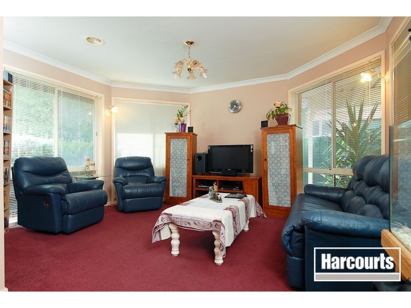 5 Buckley Way, Lynbrook VIC 3975