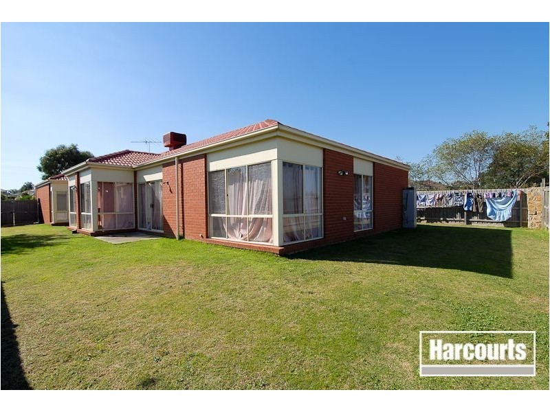 39 Glenshee Drive, Lynbrook VIC 3975