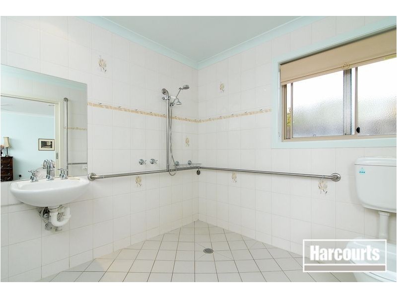51 Astley Wynd, Lynbrook VIC 3975