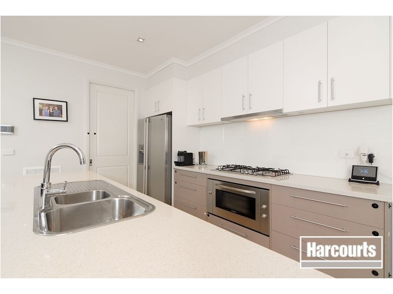 13 Caribbean Pine Court, Lyndhurst VIC 3975
