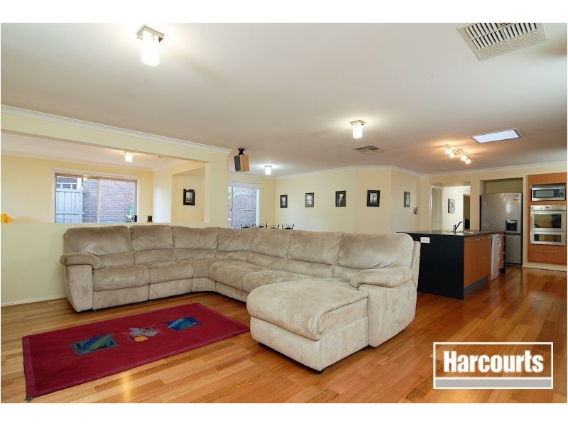 15 Crabapple Close, Lyndhurst VIC 3975