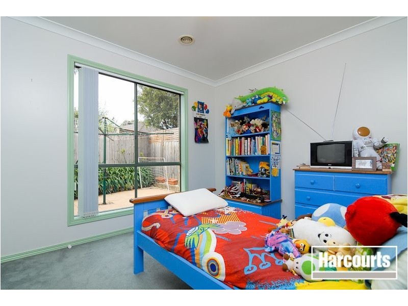 8 Durack Avenue, Lynbrook VIC 3975