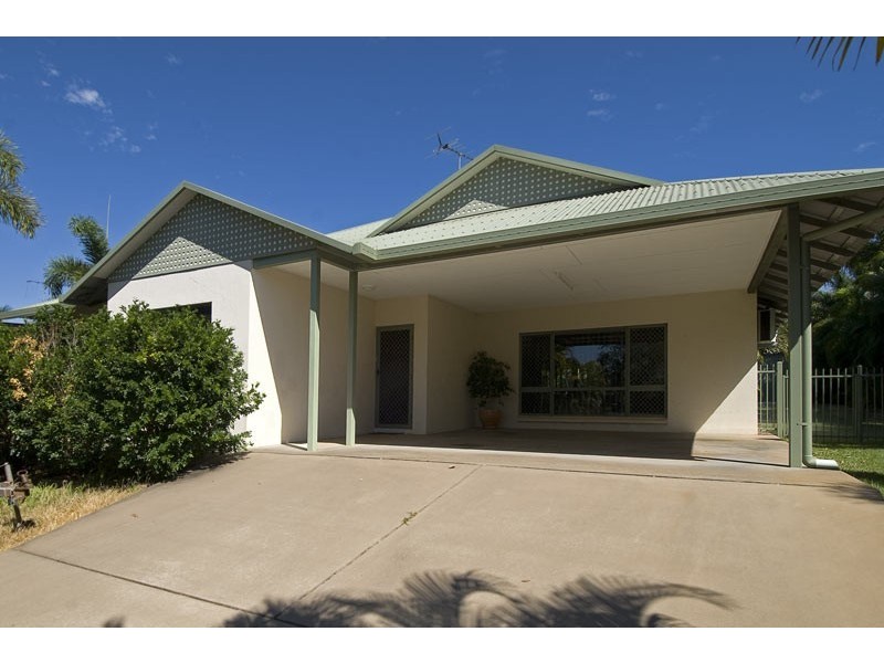 66 Forrest Parade, Bakewell NT 0832